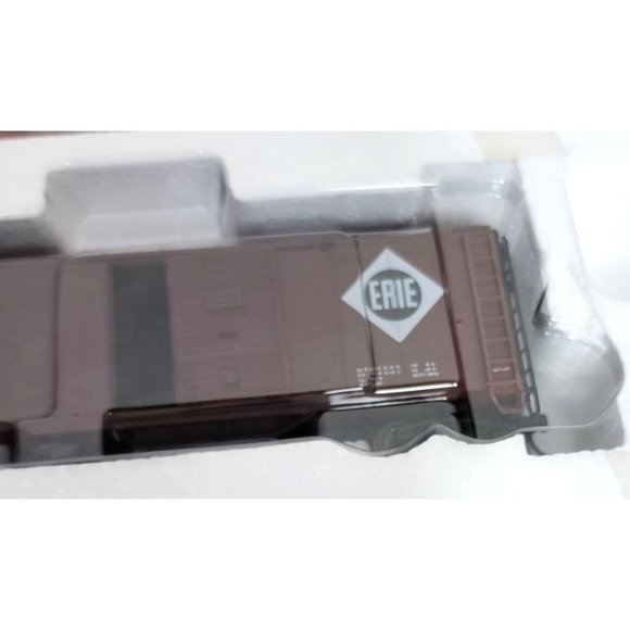 Intermountain Railway Company HO Scale Collectible Model Train - Picture 2 of 12